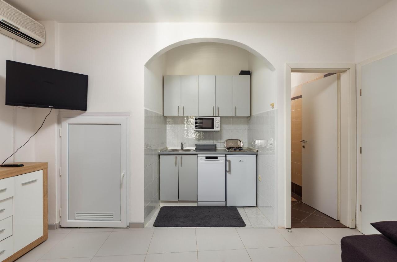 Apartments Smaila 1729 Pula Dış mekan fotoğraf
