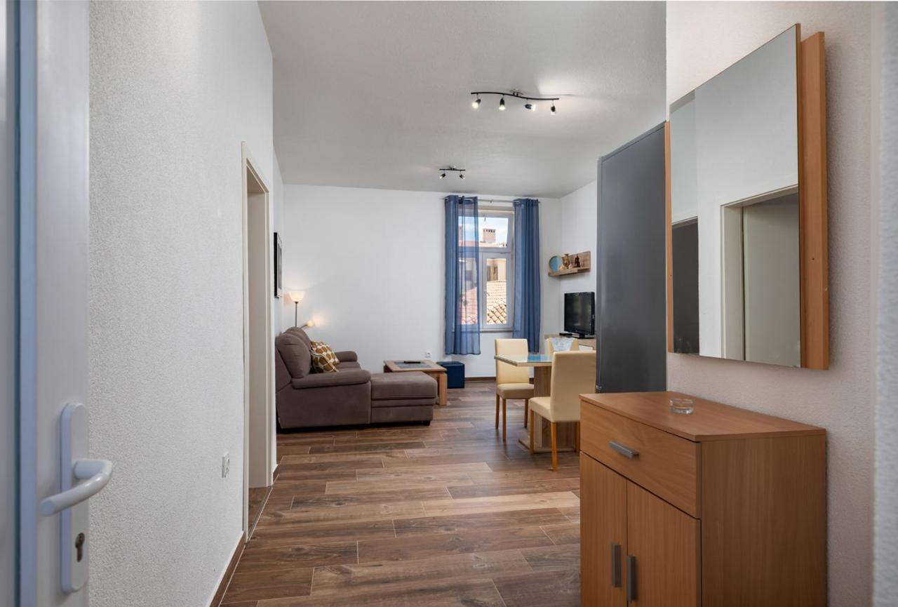Apartments Smaila 1729 Pula Dış mekan fotoğraf