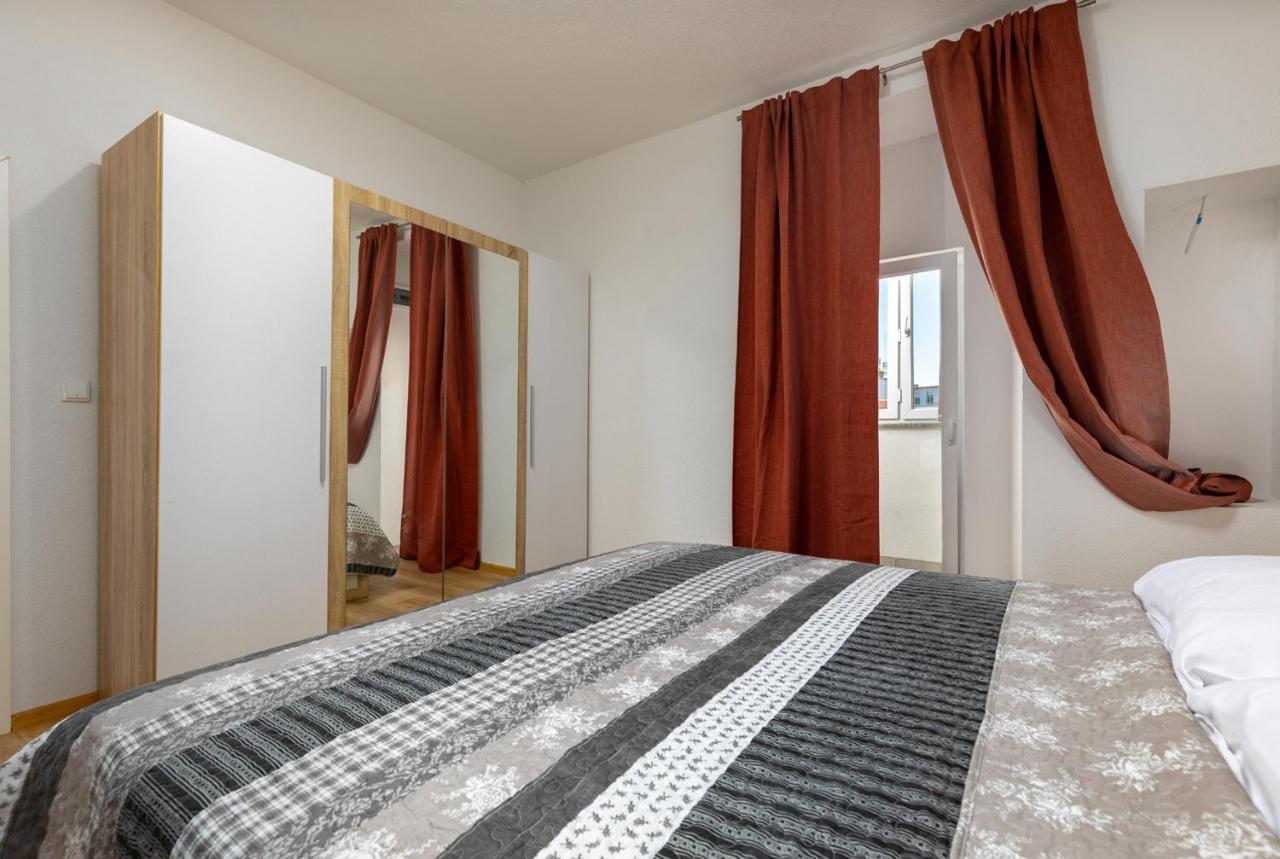 Apartments Smaila 1729 Pula Dış mekan fotoğraf