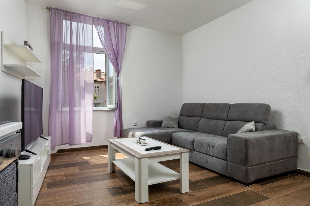 Apartments Smaila 1729 Pula Dış mekan fotoğraf